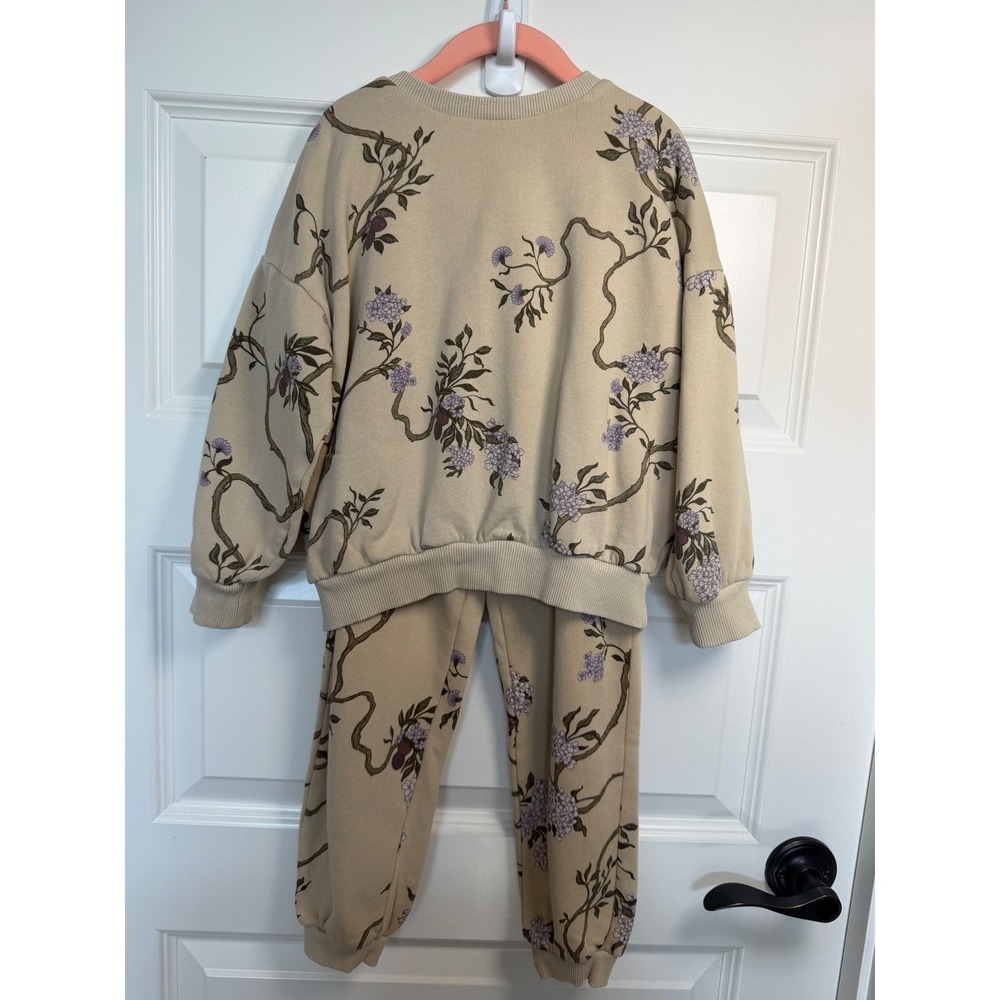 19. Garbo & Friends Kids Wisteria Organic Cotton Sweatshirt and Joggers Set 5/6